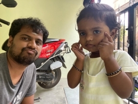 Having fun with Appa_amdiya (5)